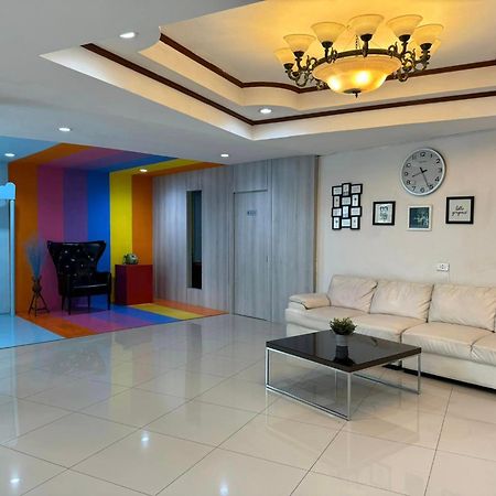Blue Garden Resort Pattaya Pantai Jomtien Bagian luar foto