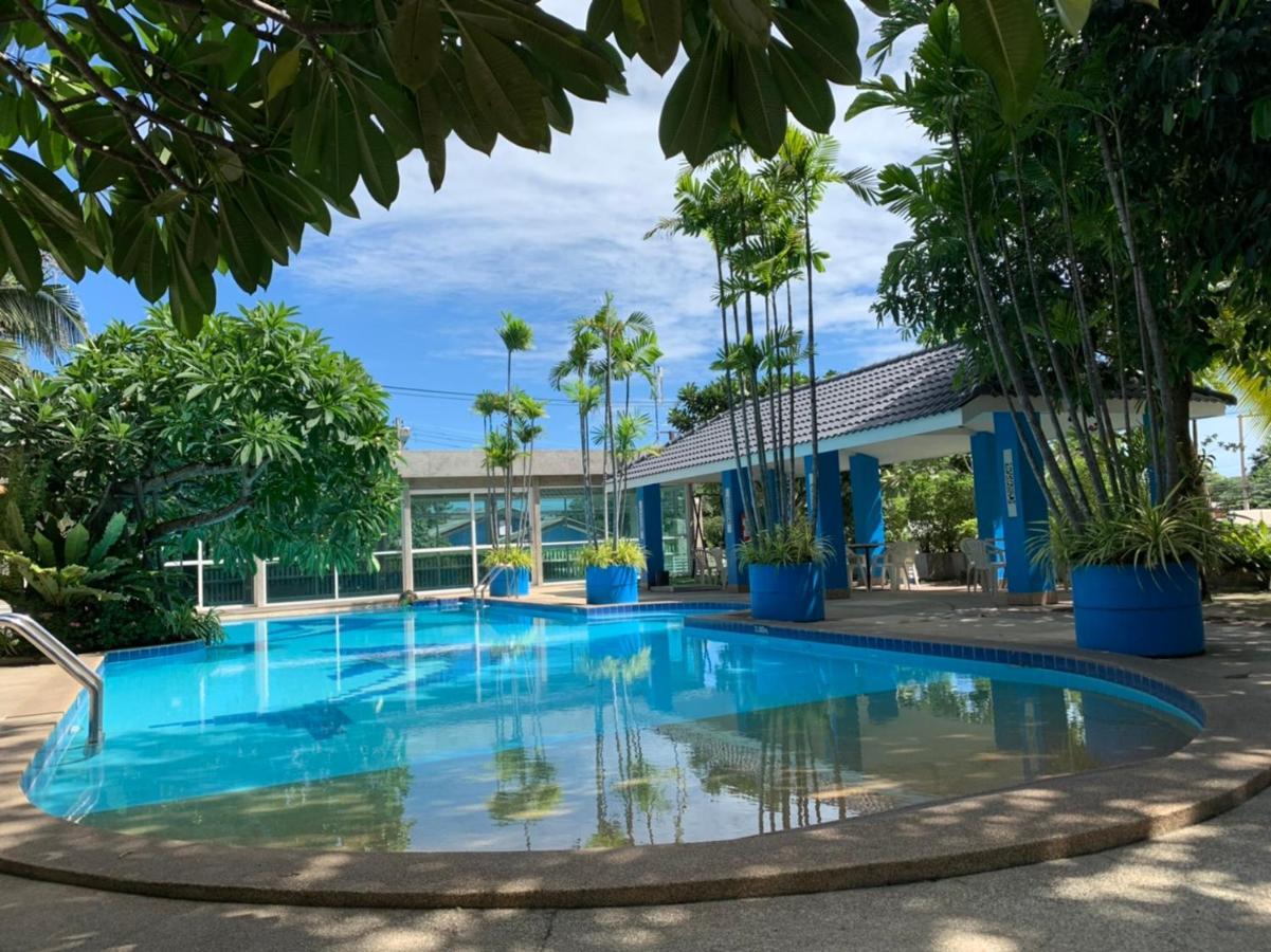 Blue Garden Resort Pattaya Pantai Jomtien Bagian luar foto