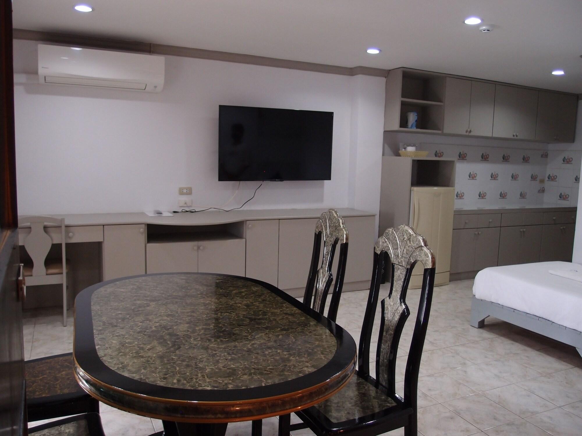 Blue Garden Resort Pattaya Pantai Jomtien Bagian luar foto