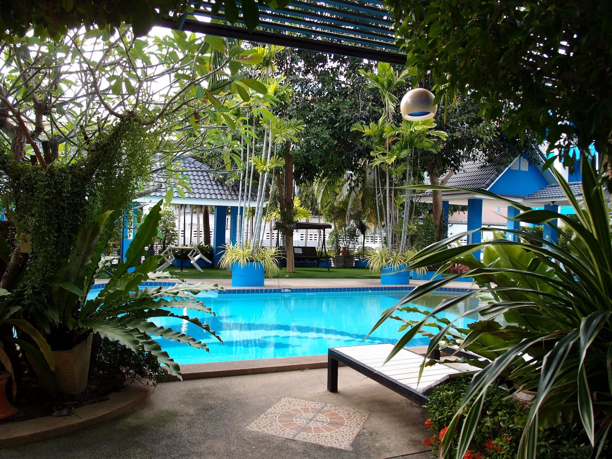 Blue Garden Resort Pattaya Pantai Jomtien Bagian luar foto