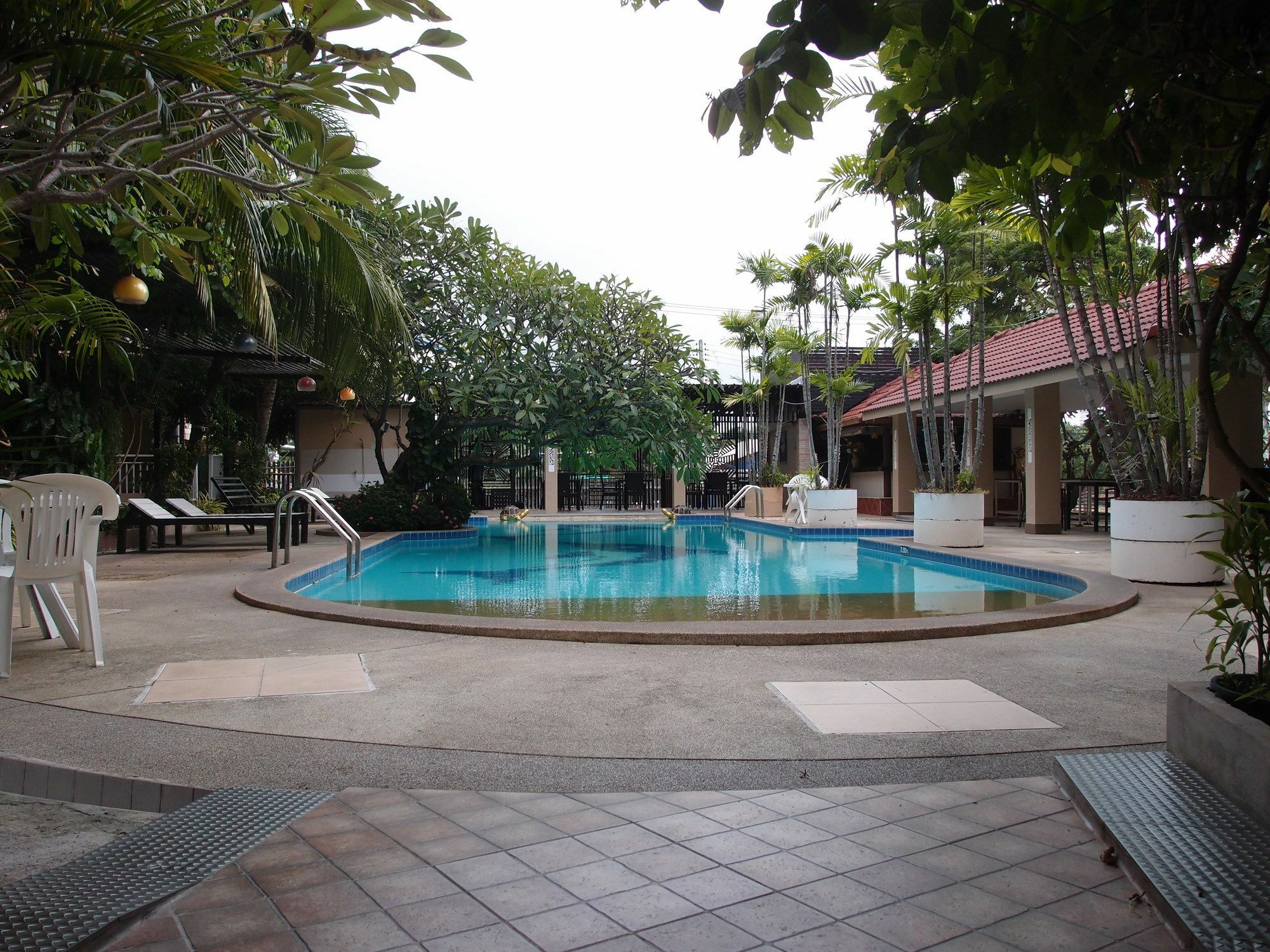 Blue Garden Resort Pattaya Pantai Jomtien Bagian luar foto